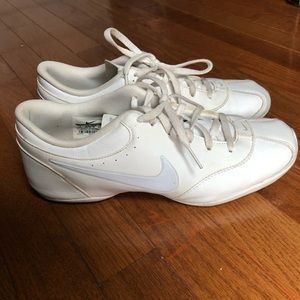 Nike cheer shoes
